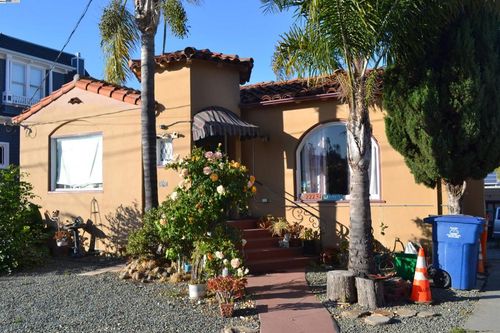 22234 Prospect St, Hayward, CA, 94541-2673 | Card Image