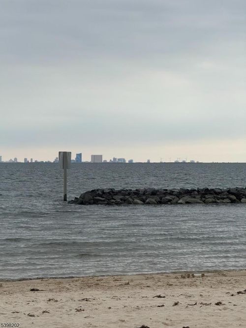 1427 Radio Rd, LITTLE EGG HARBOR TWP, NJ, 08087-1033 | Card Image