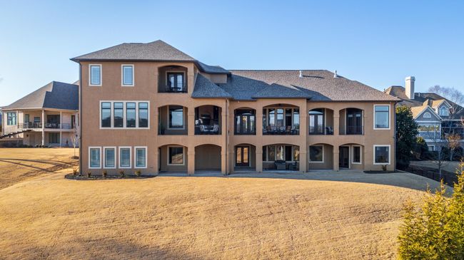 Tremendous Architecture and Build Quality | Image 101