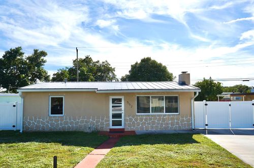 552 Beech Rd, West Palm Beach, FL, 33409-6206 | Card Image