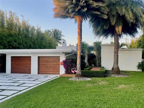 1701 Se 11th St, Fort Lauderdale, FL, 33316-1445 | Card Image