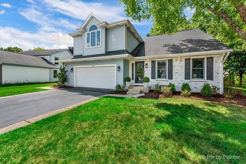 2012 N Yale Ave, Arlington Heights, IL, 60004-3658 | Card Image