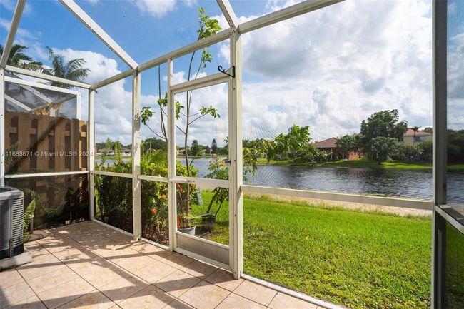 0 - 3796 San Simeon Cir, Townhouse with 2 bedrooms, 3 bathrooms and null parking in Weston FL | Image 29