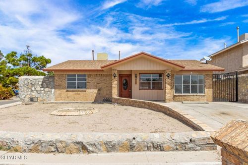 11701 Henry Phipps Dr, El Paso, TX, 79936-6227 | Card Image