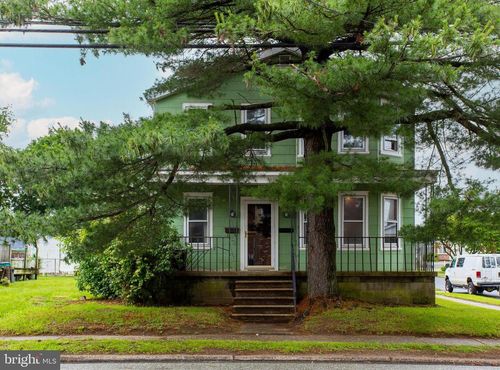 1200 4th Ave, ESSINGTON, PA, 19029-1815 | Card Image