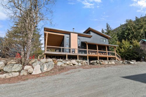 71449 Old Yale Princeton Highway, Hope, BC, V0X1L5 | Card Image