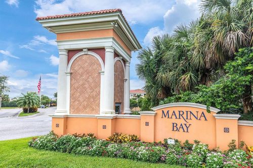 18 Jefferson Ct S, St Petersburg, FL, 33711-5119 | Card Image