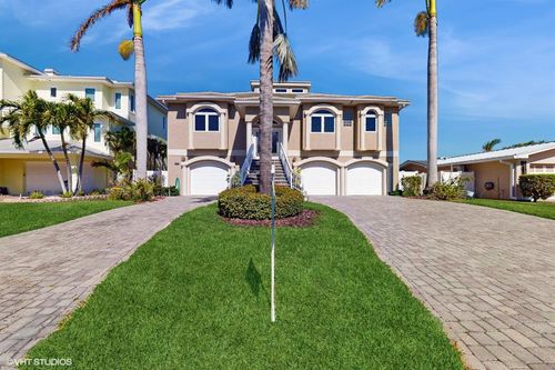 750 123rd Ave, TREASURE ISLAND, FL, 33706-1032 | Card Image