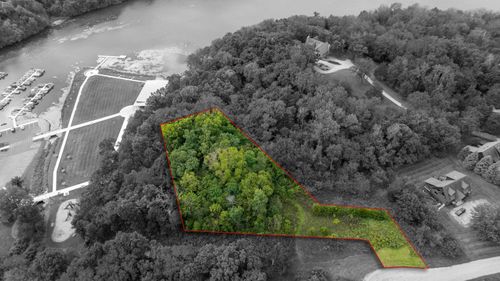 2 Waterford Dr, GALENA, IL, 61036-9697 | Card Image