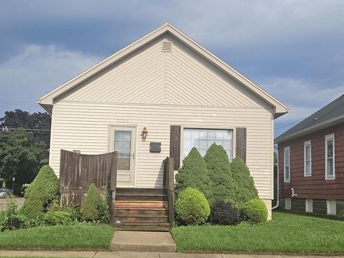 2225 Geneva Street, RACINE, WI, 53402 | Card Image