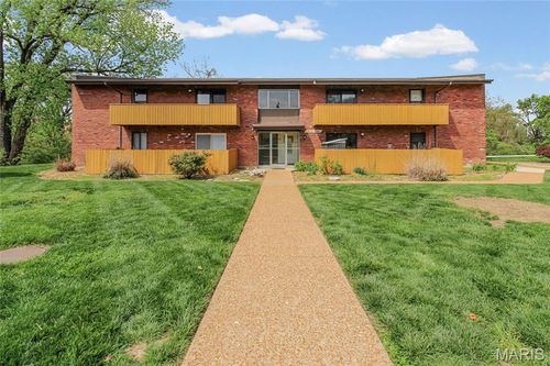 apt-b-1190 Calley Dr, Saint Louis, MO, 63125-3509 | Card Image