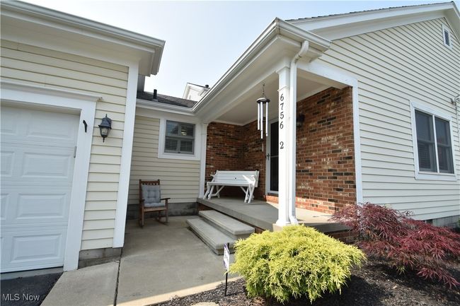 6756 Bristlewood Drive, Condo with 2 bedrooms, 2 bathrooms and null parking in Boardman OH | Image 4