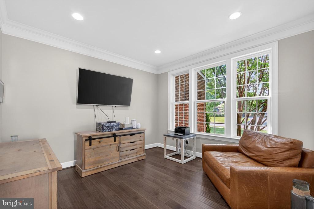Residential in ASHBURN