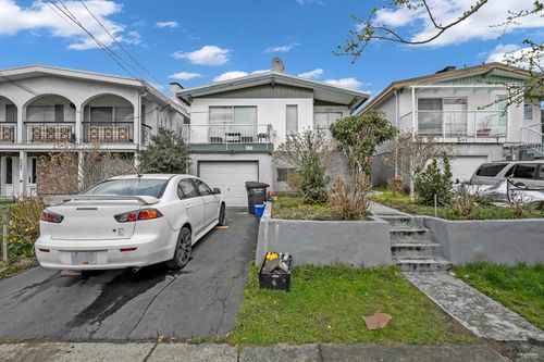 235 E 62nd Ave, Vancouver, BC, V5X2E8 | Card Image