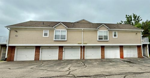 56665 Scotland Blvd, Shelby Township, MI, 48316-5037 | Card Image