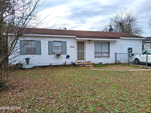 2732 Village Green Ln, Macon, GA, 31206-8222 | Card Image