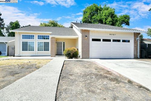 9027 Casterbridge Dr, Stockton, CA, 95209-1751 | Card Image