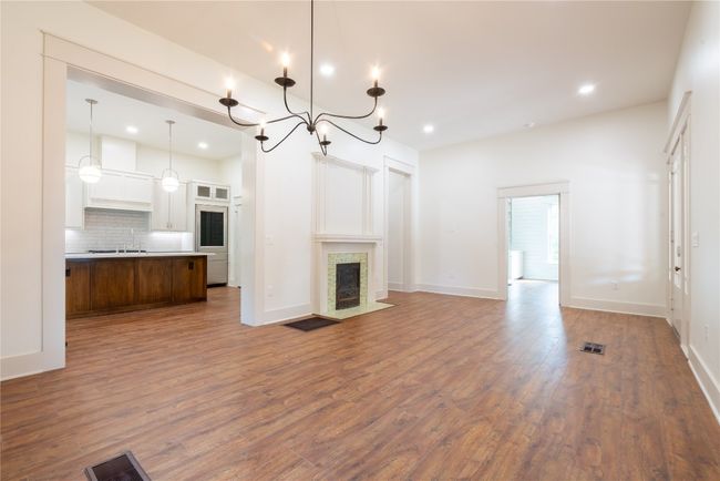 1605 S Main St, House other with 3 bedrooms, 4 bathrooms and 5 parking in Georgetown TX | Image 7