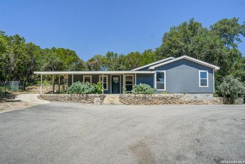 700 Firefly Dr, Canyon Lake, TX, 78133-6516 | Card Image
