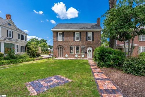 105 E Cambridge Avenue, Greenwood, SC, 29646 | Card Image