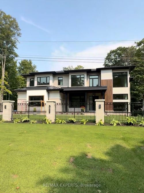 411 Manley Cres, Sauble Beach, ON, N0H2G0 | Card Image