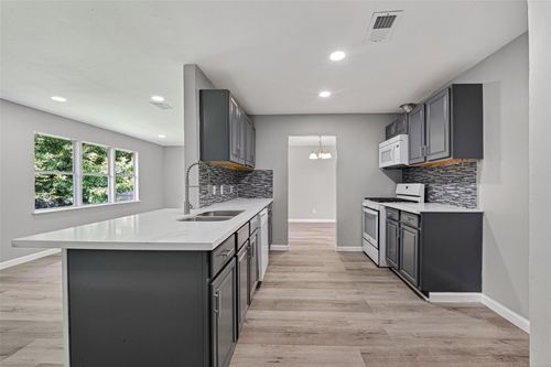 701 Oriole Ln, Pasadena, TX, 77502-3531 | Card Image