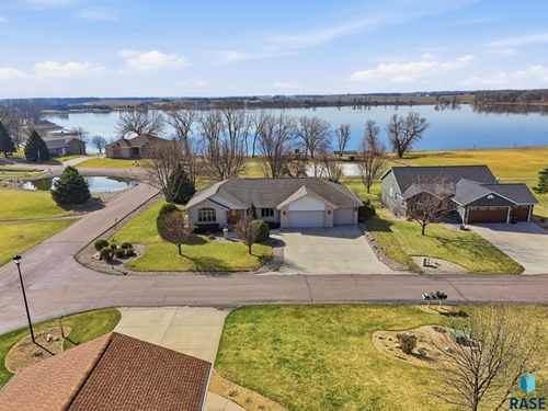 45 Golf Dr Drive, Wentworth, SD, 57075 | Card Image