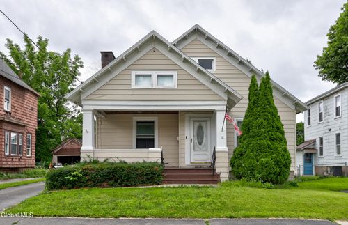 10 Arnold Ave, Amsterdam, NY, 12010-3432 | Card Image