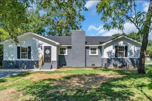 208 Bragg Cir, Tullahoma, TN, 37388-2910 | Card Image