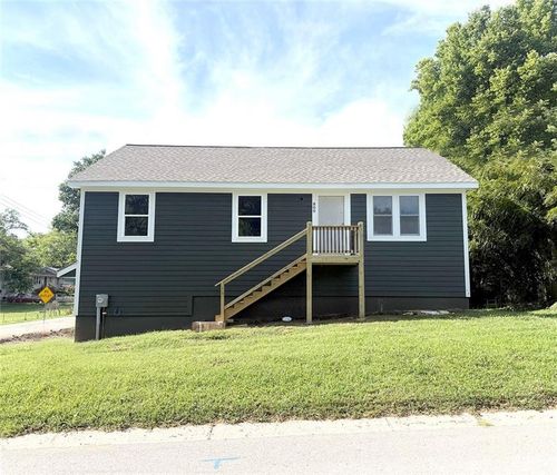 800 Sw South Ave, Blue Springs, MO, 64015-4245 | Card Image