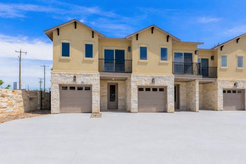 102 Tesla Cir, Round Rock, TX, 78681-1619 | Card Image
