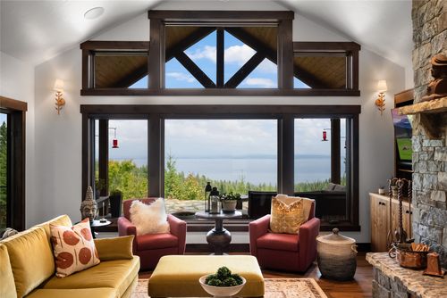 504 Ridge Line Dr, Lakeside, MT, 59922-9764 | Card Image