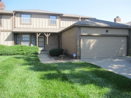 4203 Country Ln, Saint Joseph, MO, 64506-2428 | Card Image