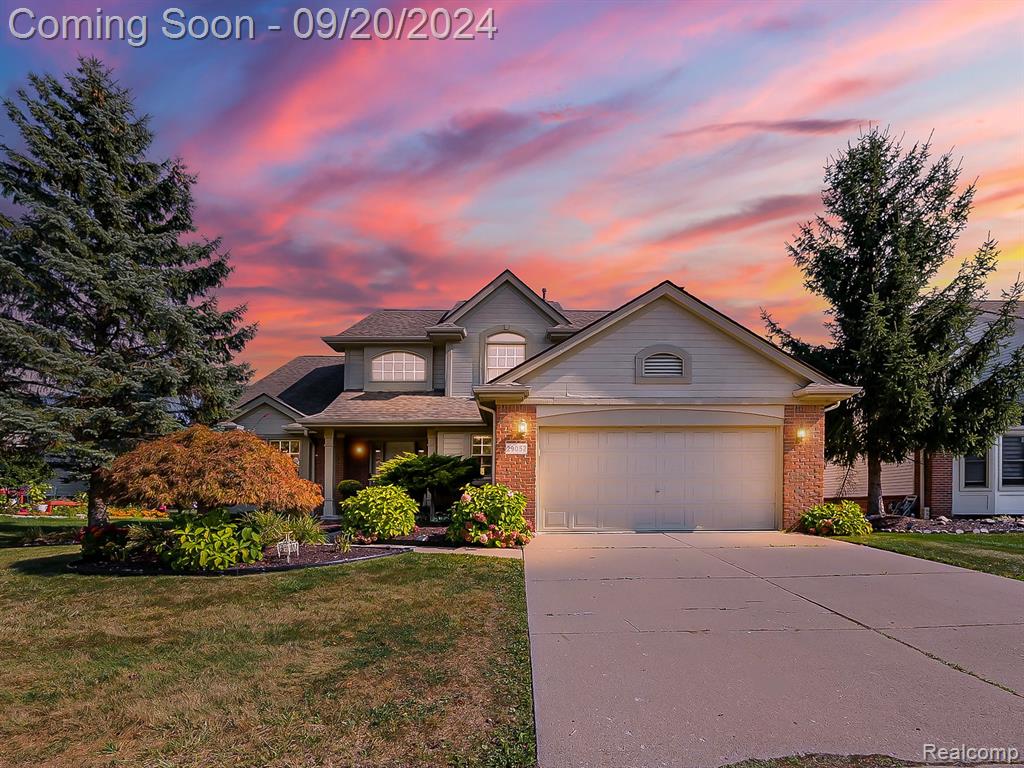 Hearthstone Dr, Novi, MI 48377
