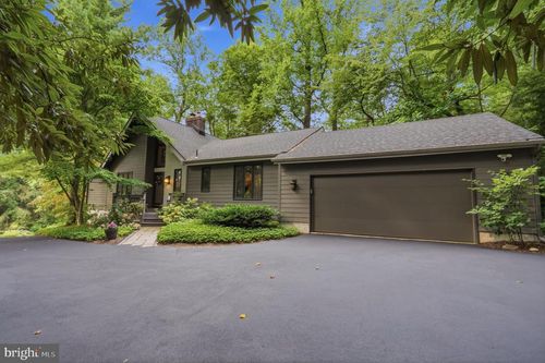 433 Homestead Rd, Strafford, PA, 19087-2472 | Card Image