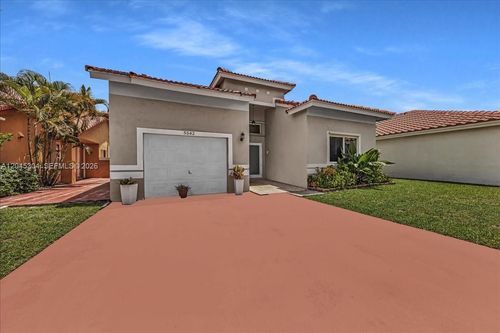 5542 Nw 190th Ln, Miami Gardens, FL, 33055-2358 | Card Image