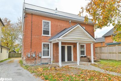 91 Bridge St W, Home with 7 bedrooms, 3 bathrooms and 5 parking in Belleville ON | Image 3