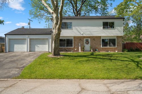 373 Grandale Dr, Valparaiso, IN, 46385 | Card Image