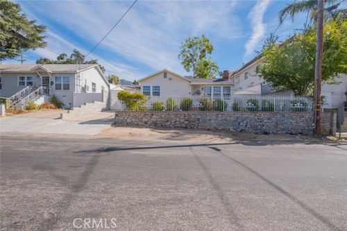  Samoa Avenue, Tujunga, CA, 91042 | Card Image