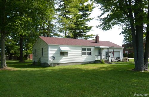 5602 Lapeer Rd, Kimball, MI, 48074-1324 | Card Image