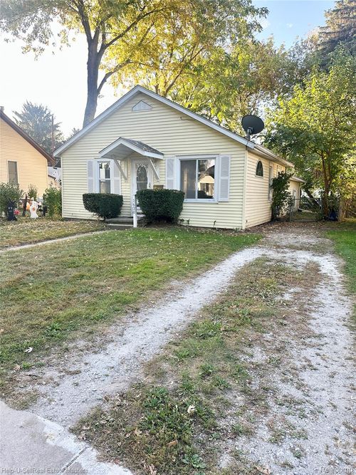 1620 Mcbrady St, Port Huron, MI, 48060-3260 | Card Image