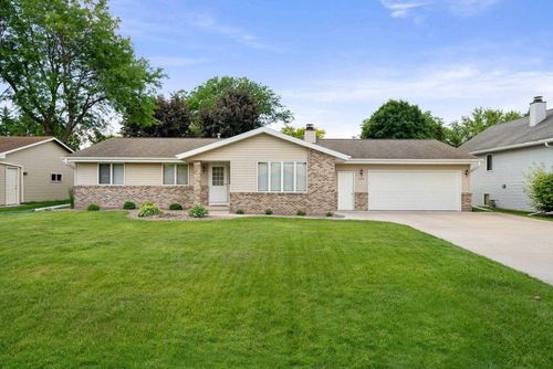 2615 W Sunnyview Circle, GRAND CHUTE, WI, 54914 | Card Image
