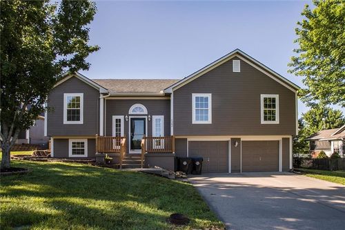 1302 Ridge Tree Ln, Pleasant Hill, MO, 64080-1003 | Card Image