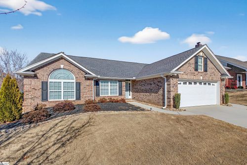 11 Cedarcrest Ct, Simpsonville, SC, 29680-7413 | Card Image