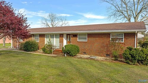 61 Rains Ave, Rainsville, AL, 35986-7150 | Card Image