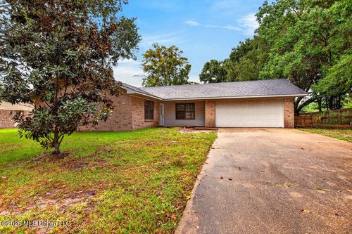 2320 Lynn Ave, Gulfport, MS, 39503-3653 | Card Image