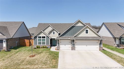 15813 E 75th St N, Owasso, OK, 74055-8569 | Card Image
