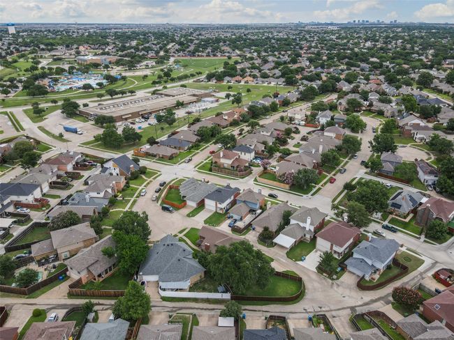 1404 Ranchview Ct, House other with 3 bedrooms, 3 bathrooms and null parking in Carrollton TX | Image 35