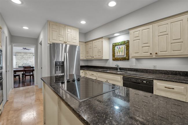12434 Montego Plz, Townhouse with 2 bedrooms, 2 bathrooms and null parking in Dallas TX | Image 16