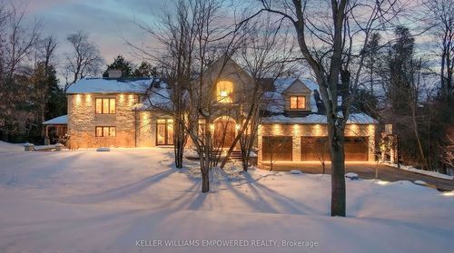 43 Woodland Acres Cres, Maple, ON, L6A1G1 | Card Image